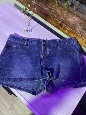 Mudd Blue Denim Button-Front Jean Shorts